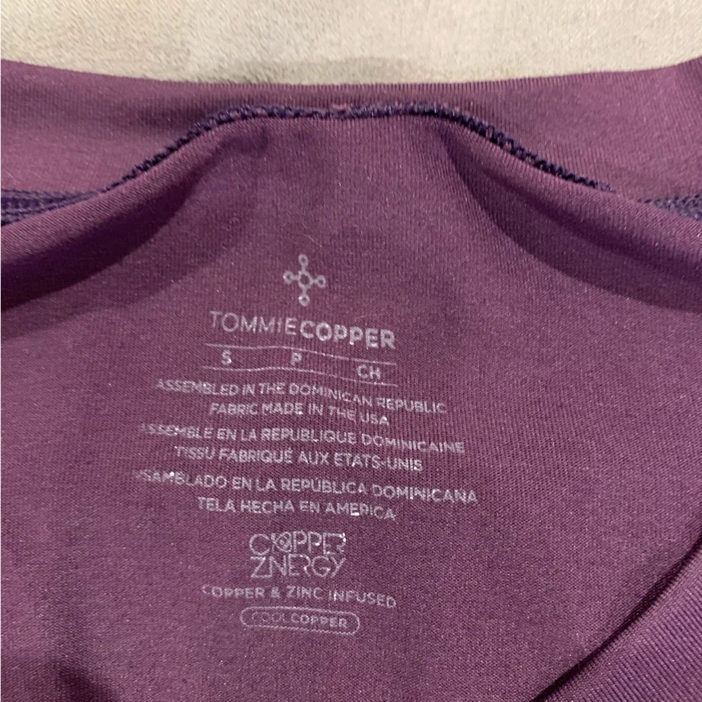 Tommie Copper long sleeve v neck - Picture 3 of 5